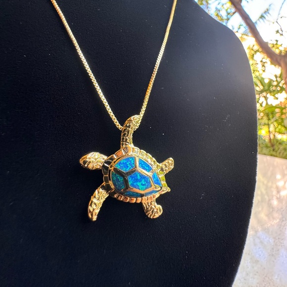 Opal turtle gold plated necklace - Picture 1 of 4